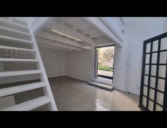 48M² SERVICED OFFICE TO LET IN CAPE TOWN CITY CENTRE